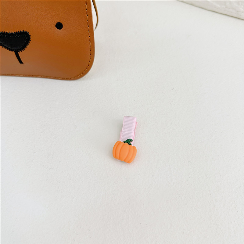 Kid's Pu Leather Little Bear Solid Color Cute Sewing Thread Square Open Shoulder Bag Crossbody Bag display picture 7