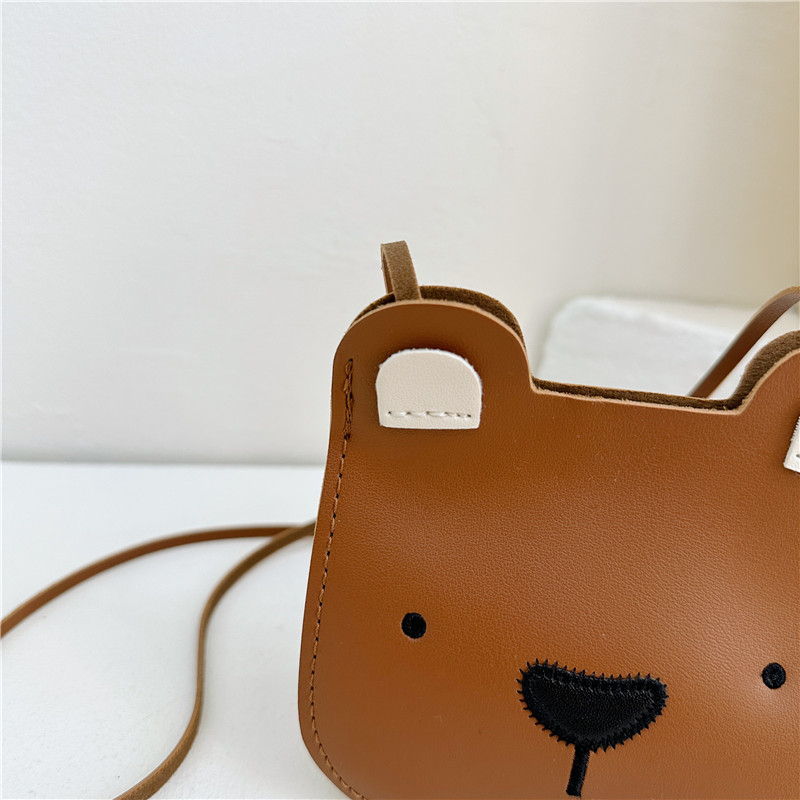 Kid's Pu Leather Little Bear Solid Color Cute Sewing Thread Square Open Shoulder Bag Crossbody Bag display picture 8