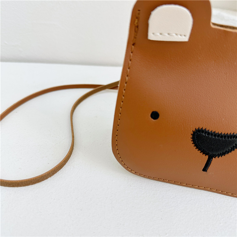 Kid's Pu Leather Little Bear Solid Color Cute Sewing Thread Square Open Shoulder Bag Crossbody Bag display picture 10