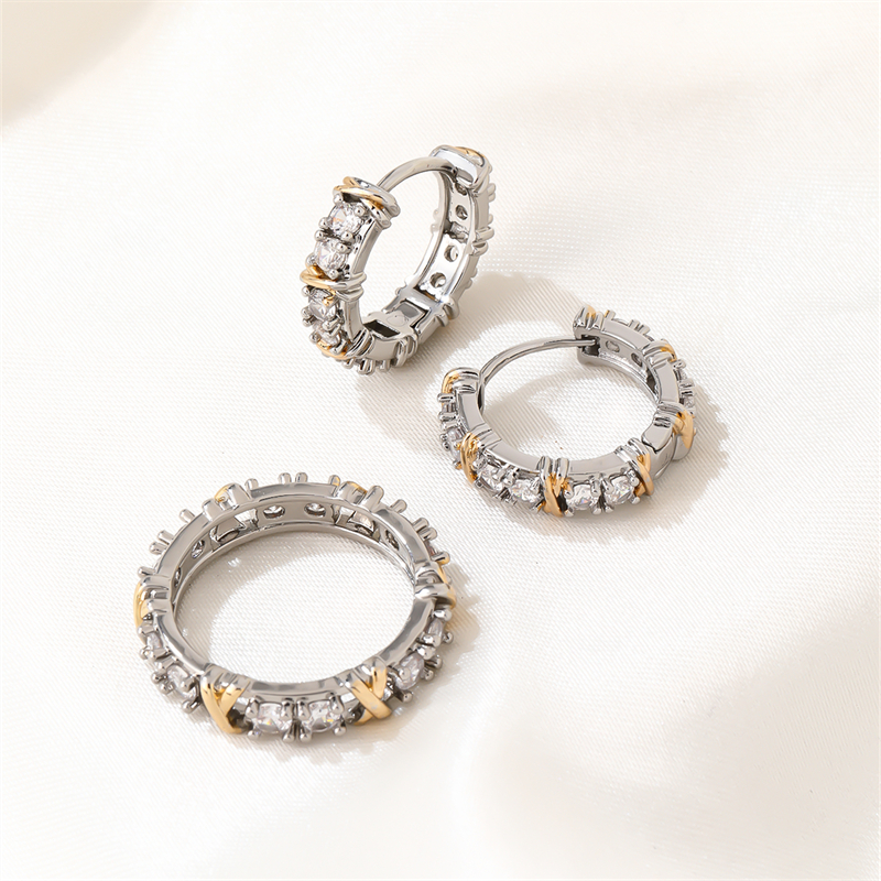 1 Piece Hip-Hop Vintage Style Simple Style Cross Plating Inlay 304 Stainless Steel Copper Zircon Gold Plated Silver Plated Hoop Earrings display picture 7
