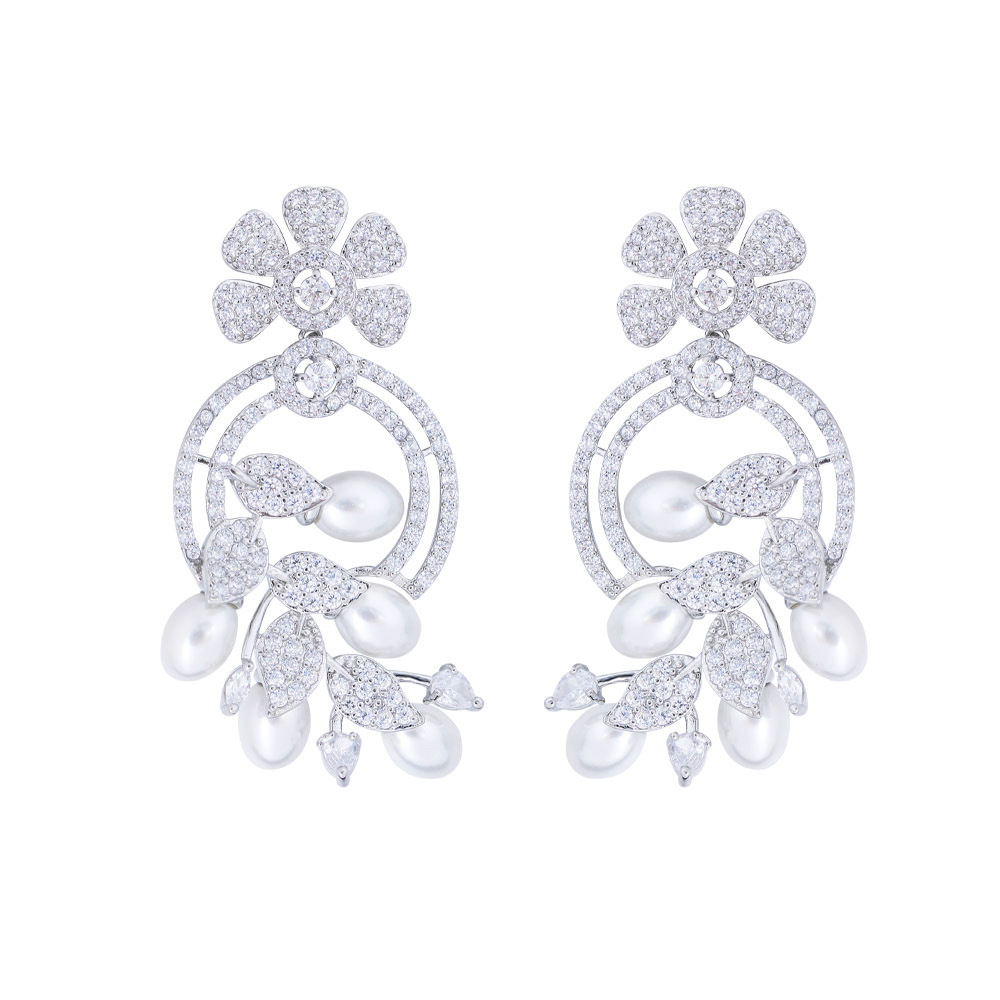 1 Pair Elegant Princess Irregular Leaves Snowflake Plating Hollow Out Inlay Copper Artificial Pearls Zircon Rhodium Plated Silver Plated Drop Earrings display picture 7