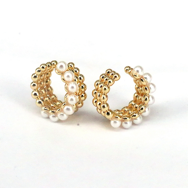 1 Pair Elegant Streetwear Geometric Plating Inlay Copper Artificial Pearls Zircon 18k Gold Plated Ear Studs display picture 2