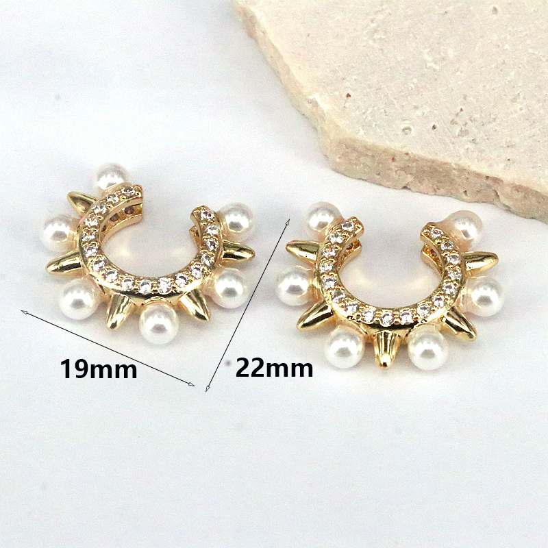 1 Pair Elegant Streetwear Geometric Plating Inlay Copper Artificial Pearls Zircon 18k Gold Plated Ear Studs display picture 5