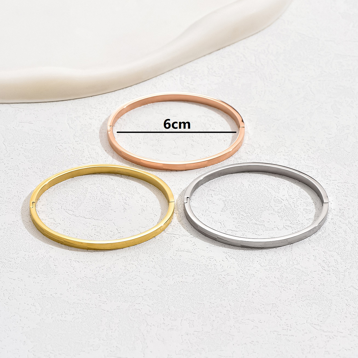 Casual Basic Simple Style Solid Color 201 Stainless Steel 18K Gold Plated Bangle In Bulk display picture 14