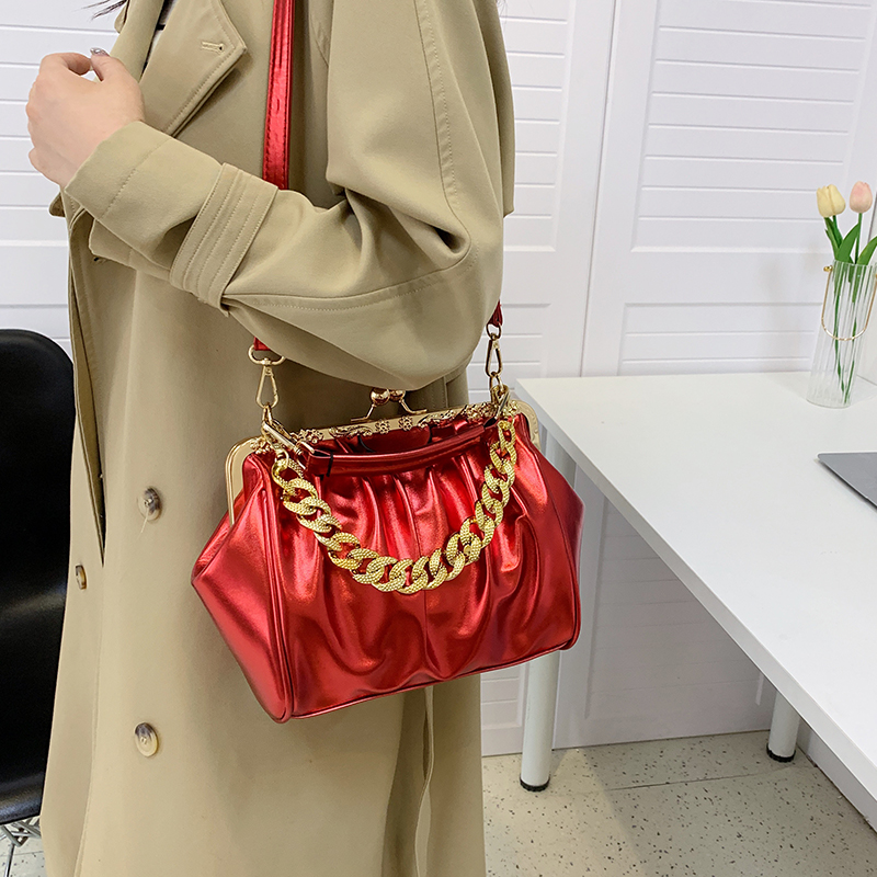 Women's Pu Leather Solid Color Basic Vintage Style Sewing Thread Square Clasp Frame Shoulder Bag Handbag Crossbody Bag display picture 9