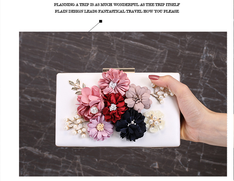 Women's Small All Seasons Pu Leather Metal Flower Classic Style Square Clasp Frame Evening Bag display picture 3