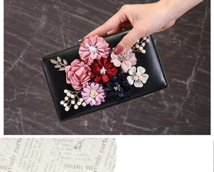 Women's Small All Seasons Pu Leather Metal Flower Classic Style Square Clasp Frame Evening Bag display picture 6