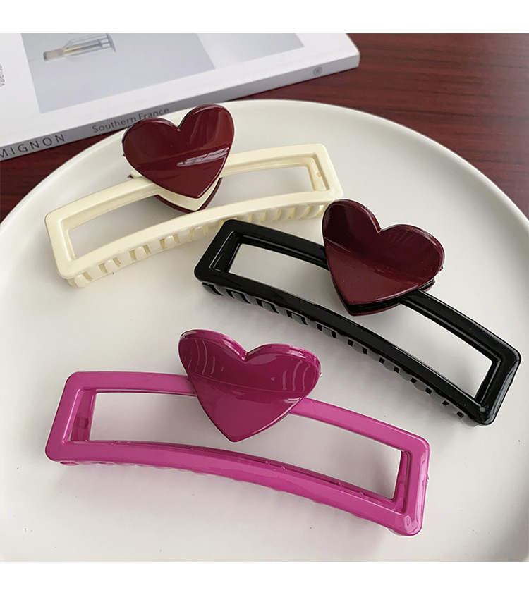 Simple Style Heart Shape Plastic Resin Hollow Out Hair Claws display picture 4