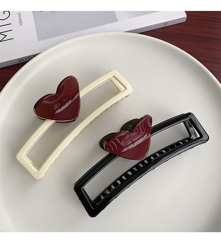 Simple Style Heart Shape Plastic Resin Hollow Out Hair Claws display picture 6