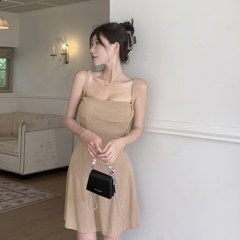Women's Strap Dress Elegant Sling Collar Sleeveless Solid Color Above Knee Date Street display picture 3