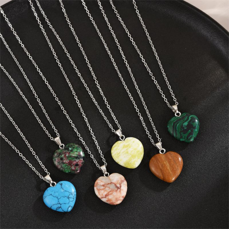 Elegant Heart Shape Stainless Steel Natural Stone 18K Gold Plated Natural Stone Pendant Necklace In Bulk display picture 1