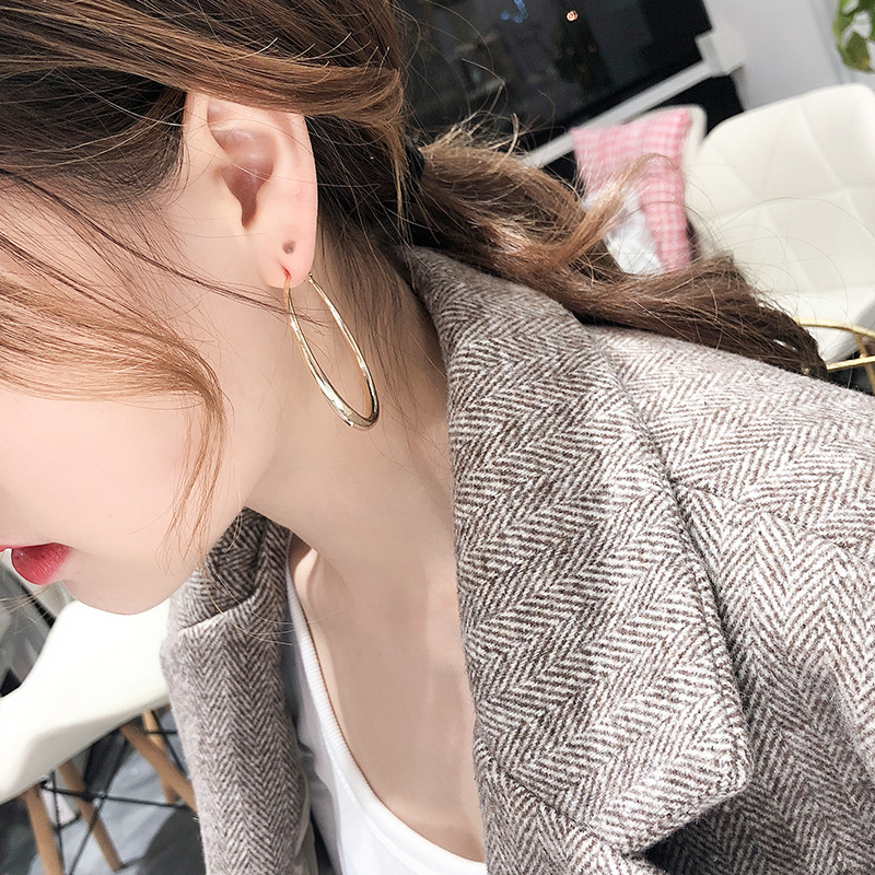 1 Pair Simple Style Round Alloy Earrings display picture 2