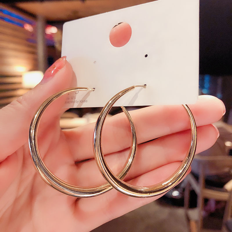1 Pair Simple Style Round Alloy Earrings display picture 5