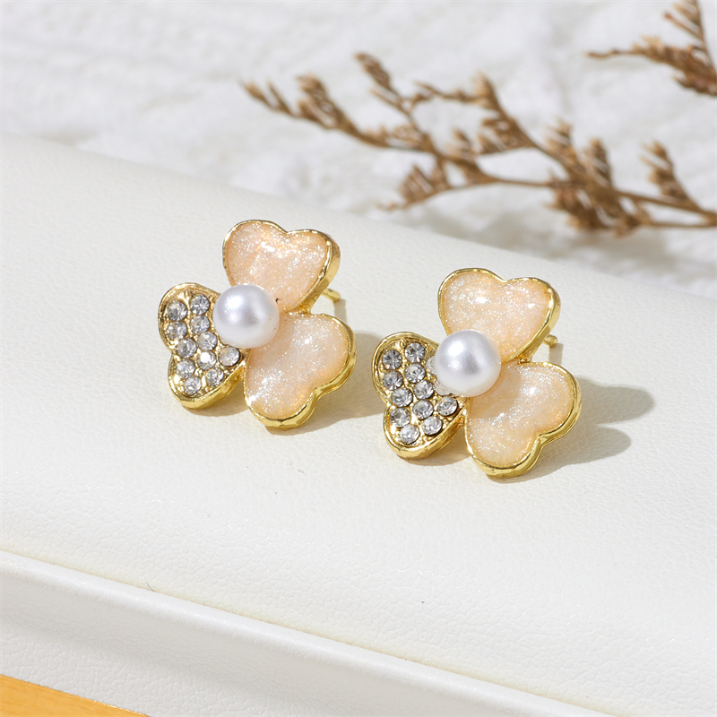 Wholesale Jewelry Casual Simple Style Shamrock Alloy Rhinestones Pearl Enamel Inlay Ear Studs display picture 9