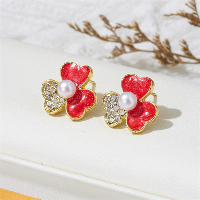 Wholesale Jewelry Casual Simple Style Shamrock Alloy Rhinestones Pearl Enamel Inlay Ear Studs display picture 8