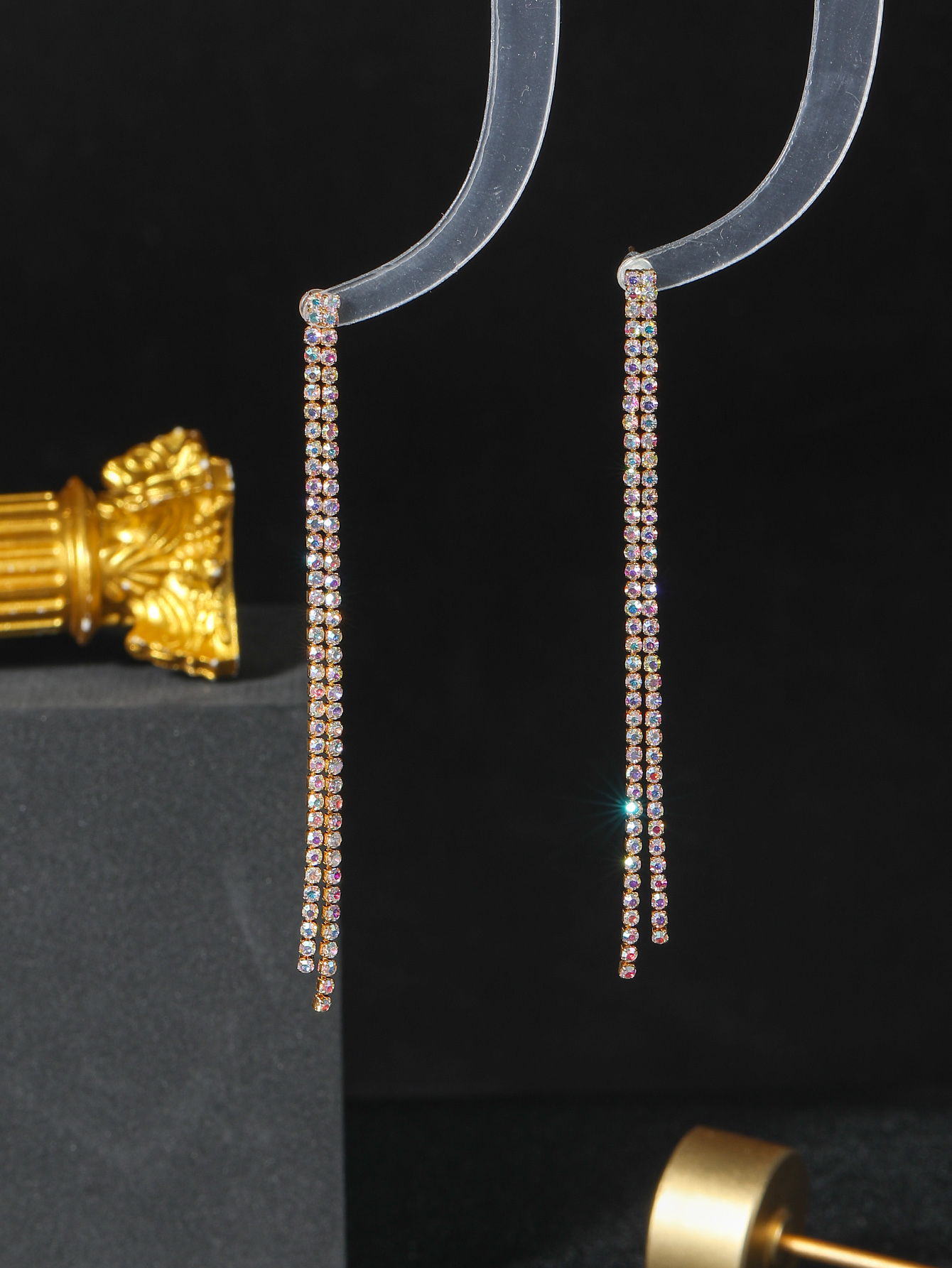 1 Pair Elegant Solid Color Plating Inlay Rhinestone Rhinestones Gold Plated Drop Earrings display picture 3