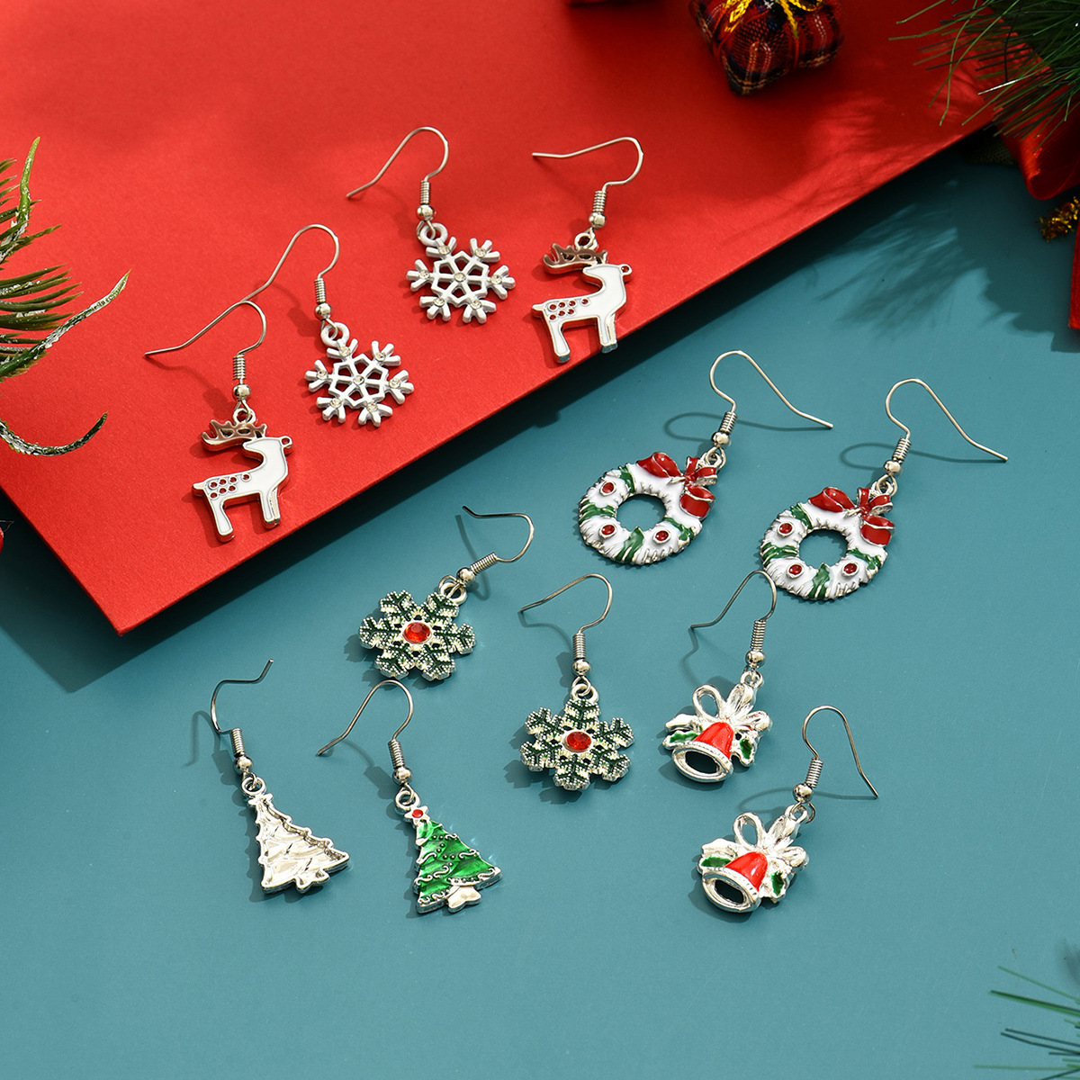 1 Set Cute Christmas Tree Snowflake Elk Alloy Drop Earrings display picture 3