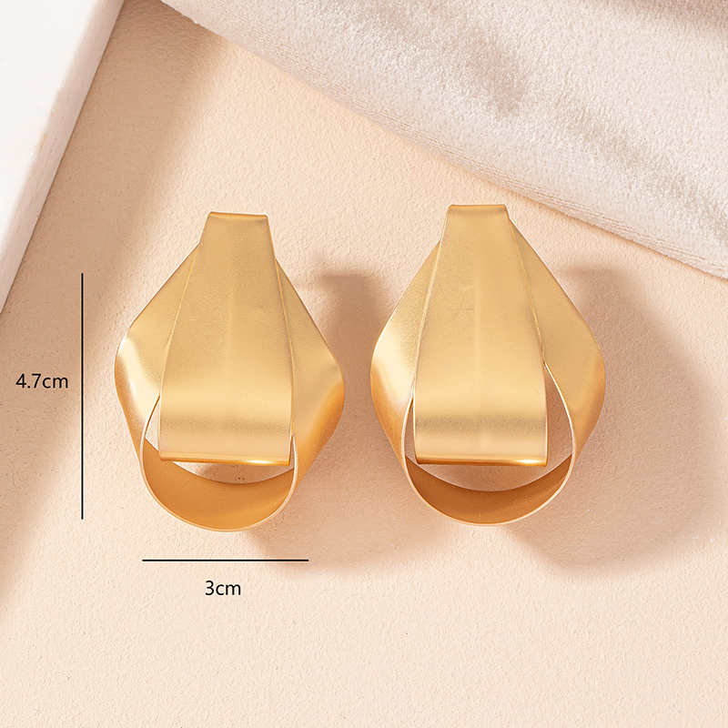 Wholesale Jewelry Simple Style Classic Style Solid Color Alloy 14k Gold Plated Plating Ear Studs display picture 13