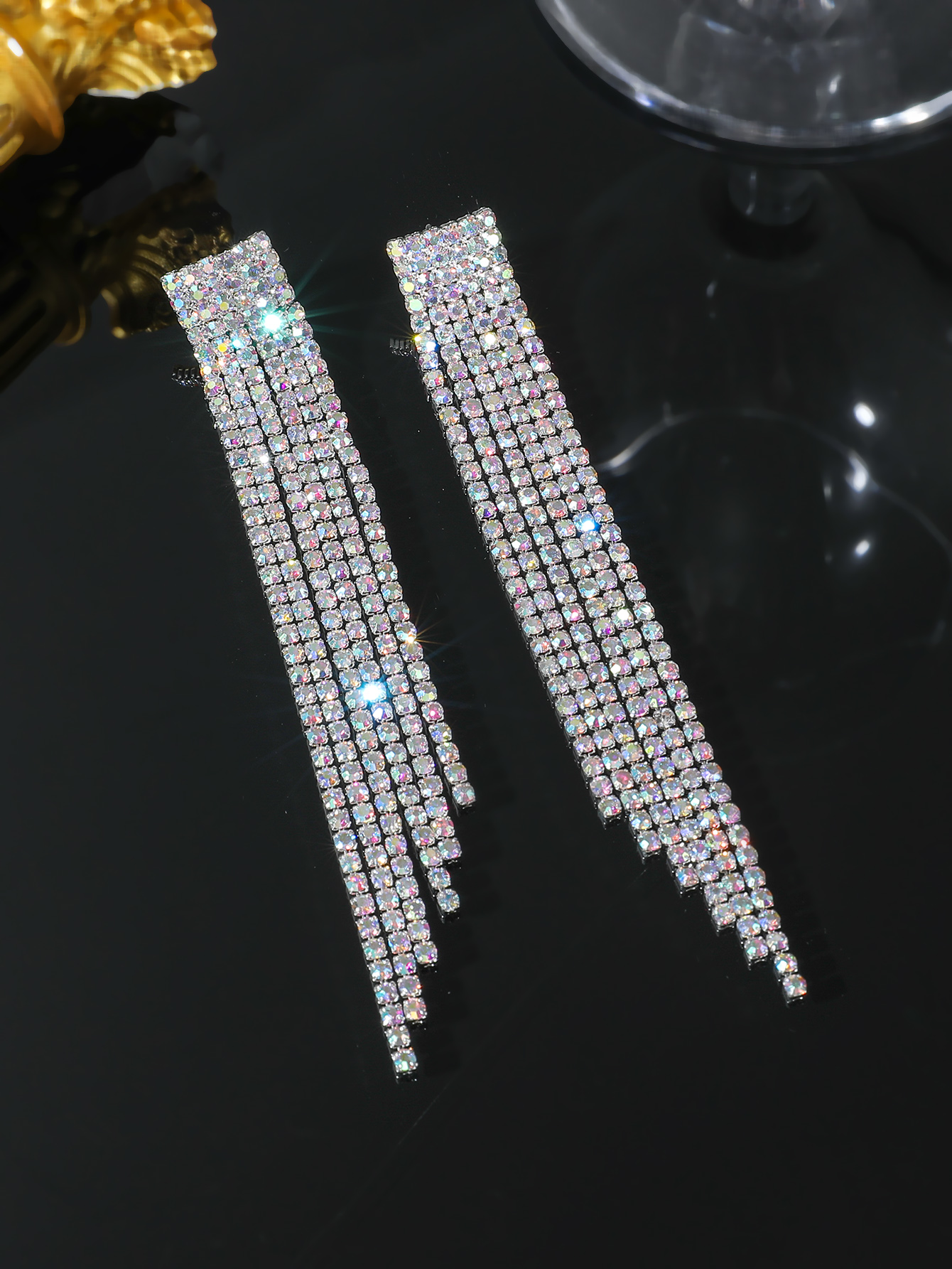 1 Pair Elegant Solid Color Plating Inlay Copper Rhinestones Silver Plated Drop Earrings display picture 2
