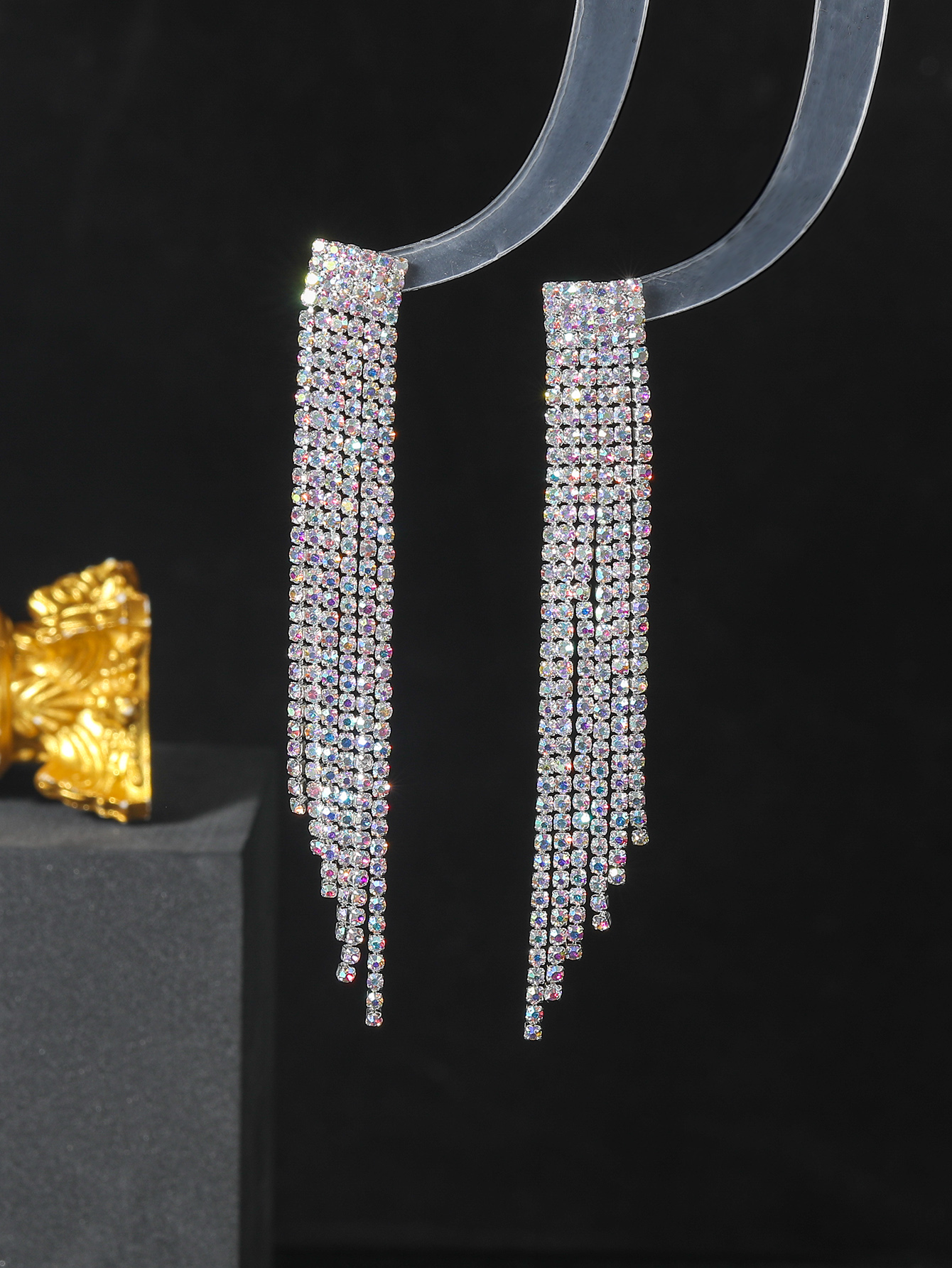 1 Par Elegante Color Sólido Enchapado Embutido Cobre Diamantes De Imitación Plateado Pendientes De Gota display picture 3