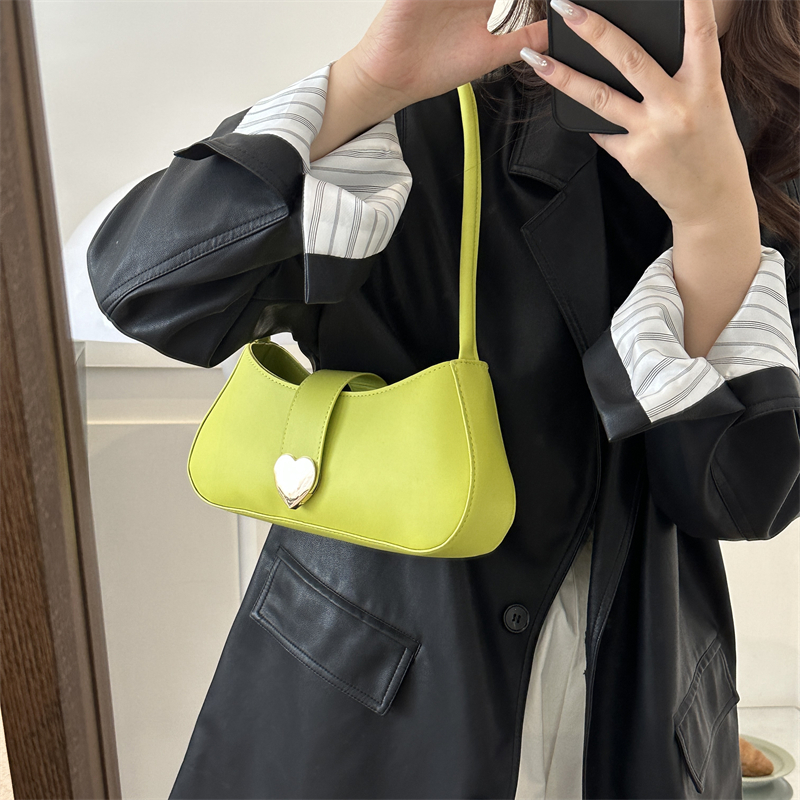 Women's All Seasons Pu Leather Solid Color Streetwear Square Zipper Shoulder Bag Underarm Bag display picture 12