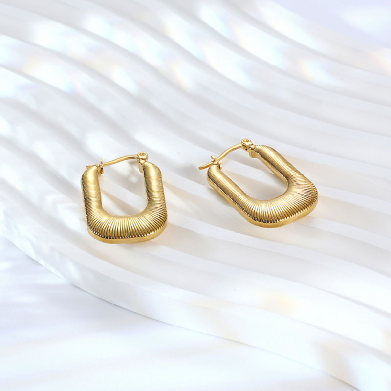 1 Pair Vintage Style Simple Style U Shape Solid Color Plating Stainless Steel 18k Gold Plated Earrings display picture 5