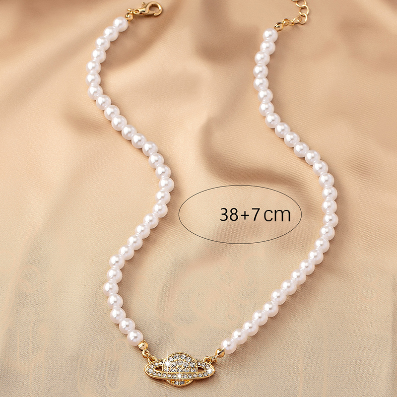 Simple Style Classic Style Letter Plastic Zinc Alloy Beaded Plating 14k Gold Plated Women's Pendant Necklace display picture 8