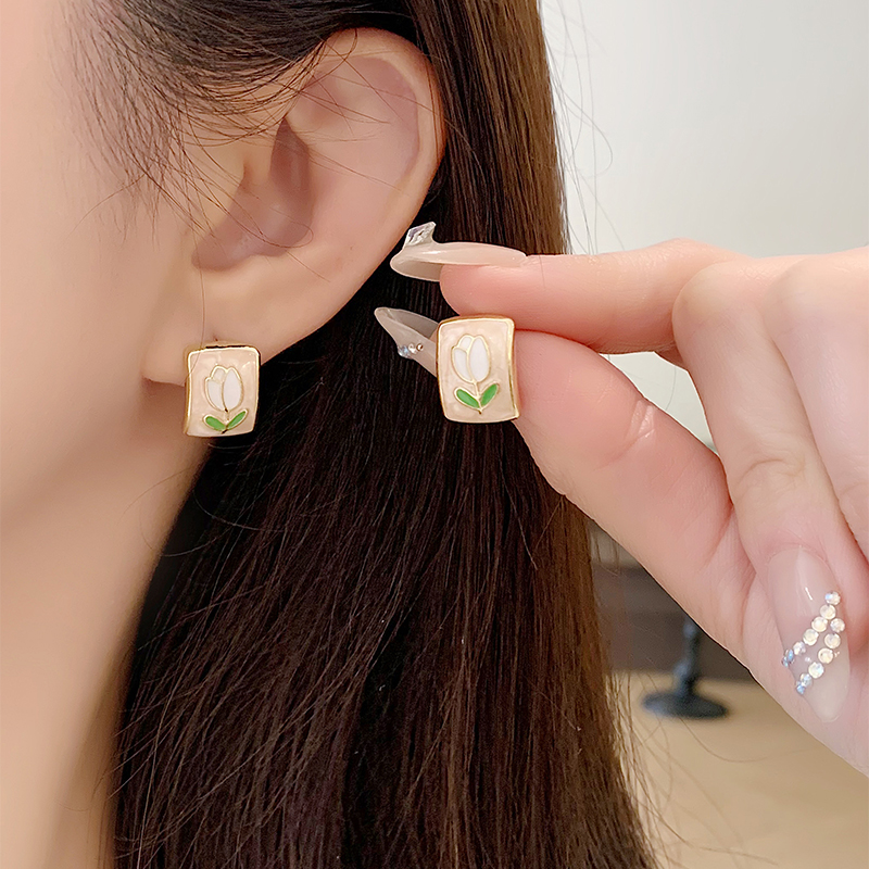 Wholesale Jewelry Sweet Square Flower Alloy Gold Plated Plating Ear Cuffs Ear Studs display picture 3