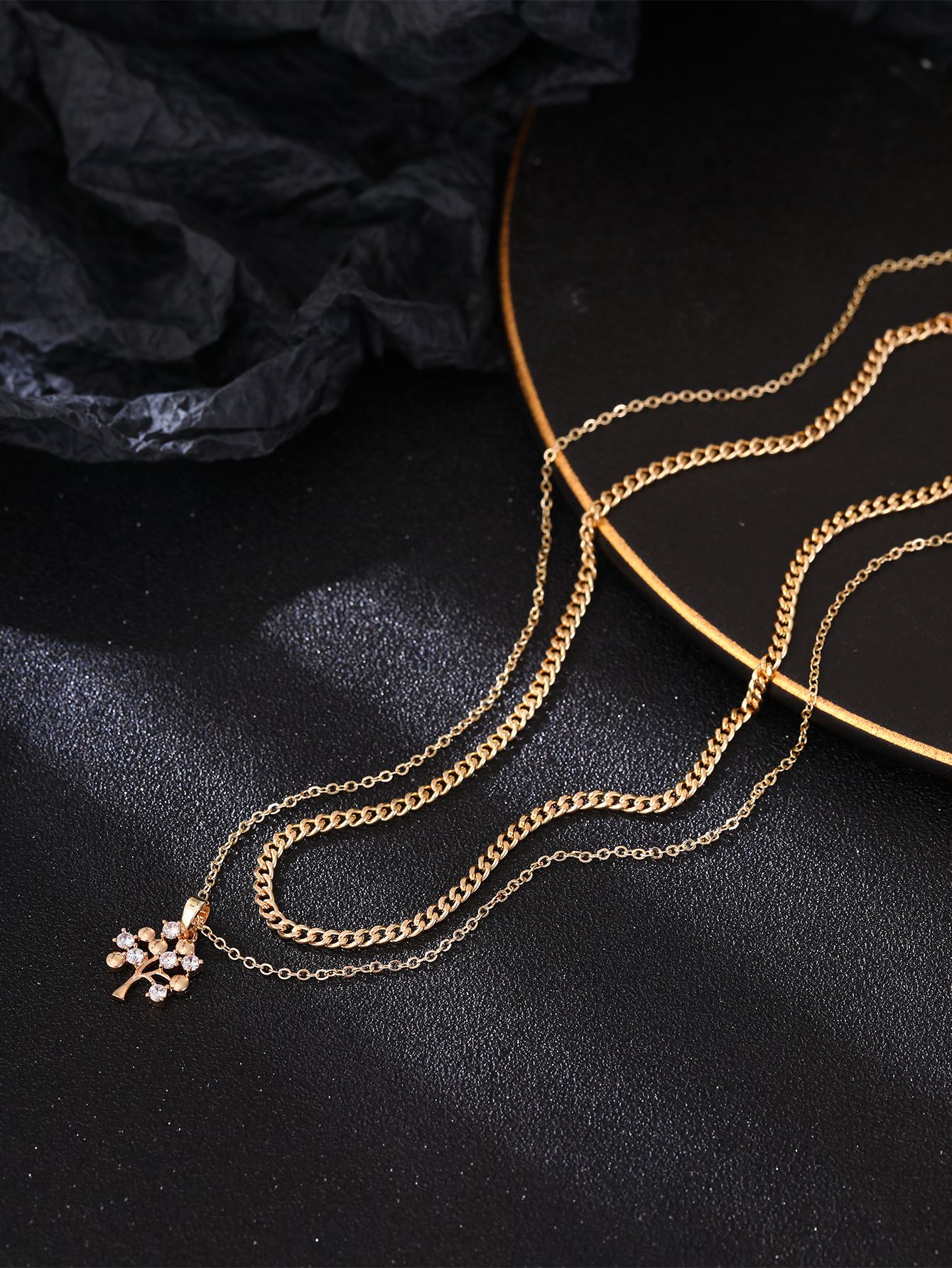 Einfacher Stil Klassischer Stil Einfarbig Kupfer Inlay Zirkon Geschichtete Halskette display picture 1