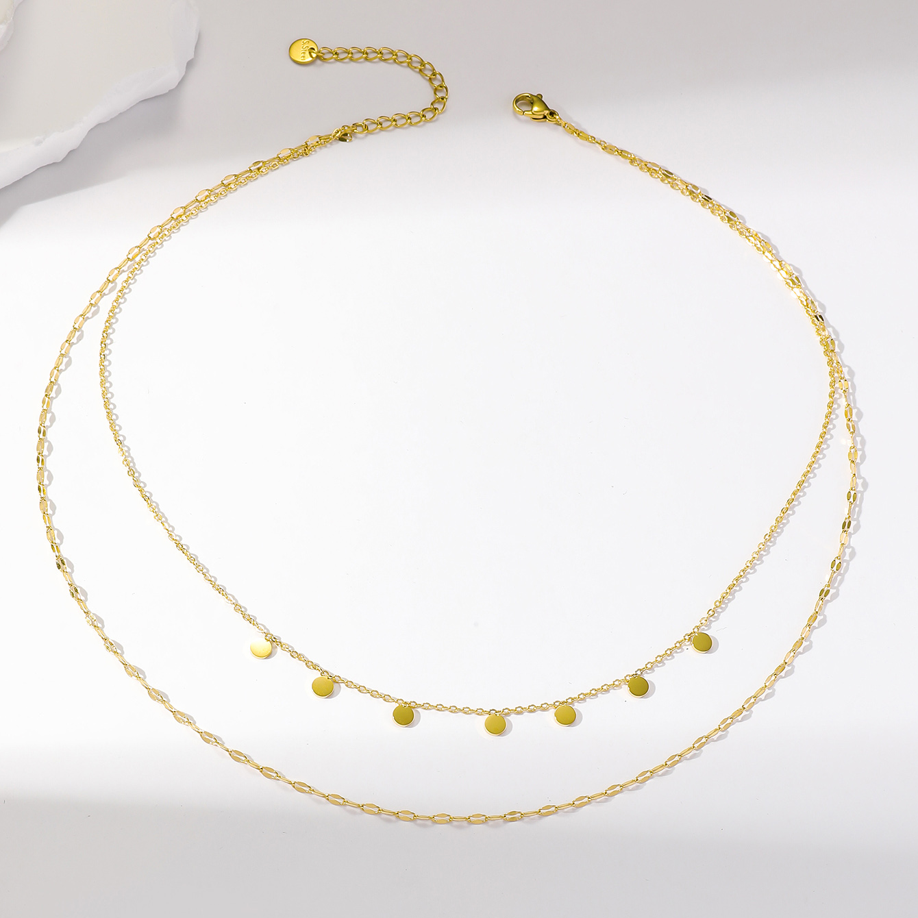 Großhandel Einfacher Stil Einfarbig Rostfreier Stahl Überzug 18 Karat Vergoldet Doppellagige Halsketten display picture 4