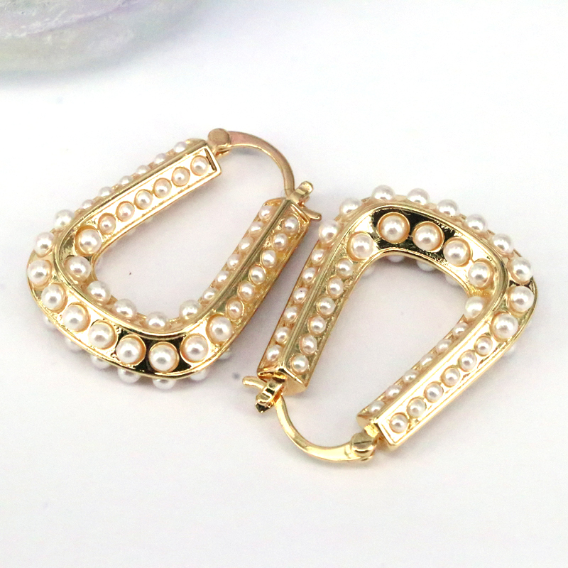 1 Pair Elegant Luxurious Geometric Plating Copper Pearl 18k Gold Plated Earrings display picture 5