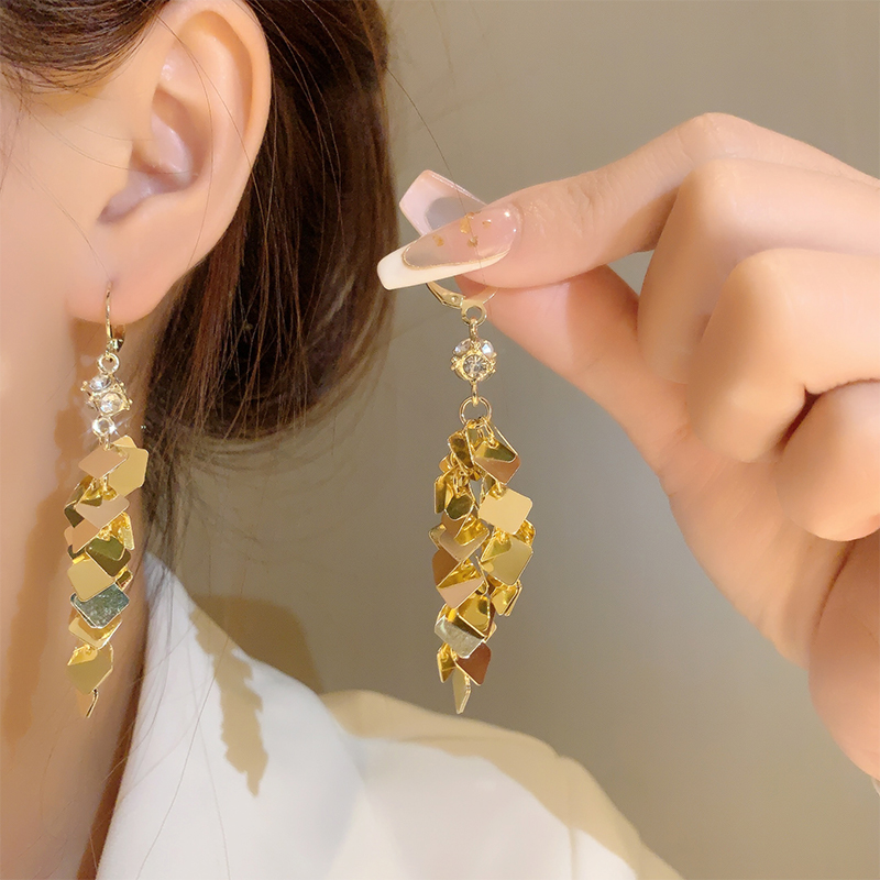 1 Pair Simple Style Commute Solid Color Tassel Alloy Drop Earrings display picture 2