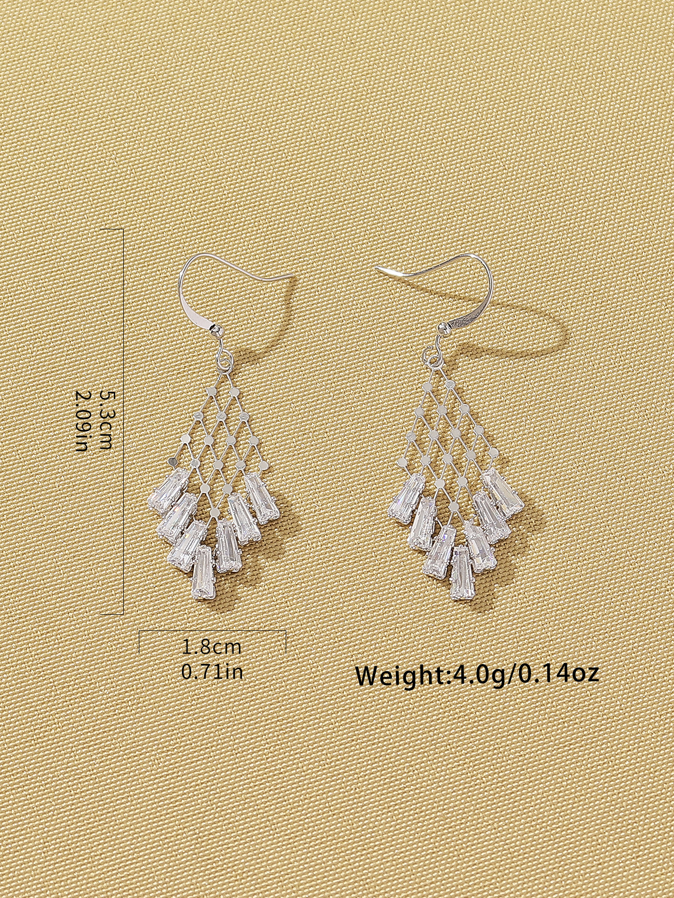 1 Pair Elegant Geometric Rhombus Plating Hollow Out Inlay Alloy Artificial Rhinestones Drop Earrings display picture 7