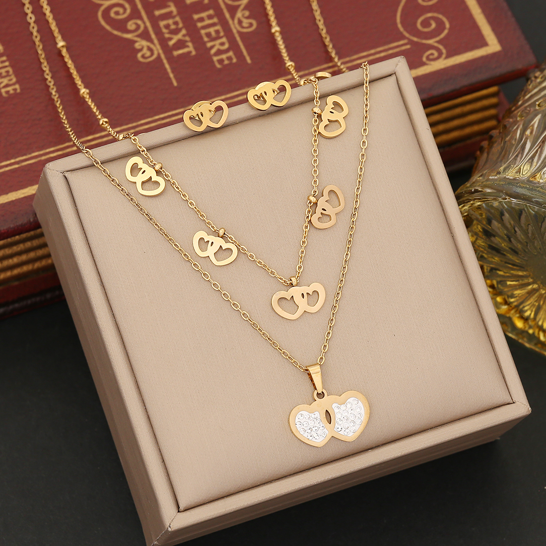 Wholesale Simple Style Star Heart Shape Crown 304 Stainless Steel Copper Plating 18K Gold Plated Zircon Pendant Necklace display picture 3