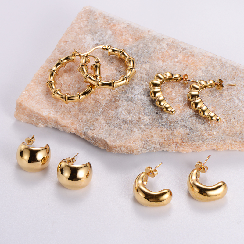 1 Pair Vintage Style Solid Color Plating 304 Stainless Steel 18K Gold Plated Ear Studs display picture 3