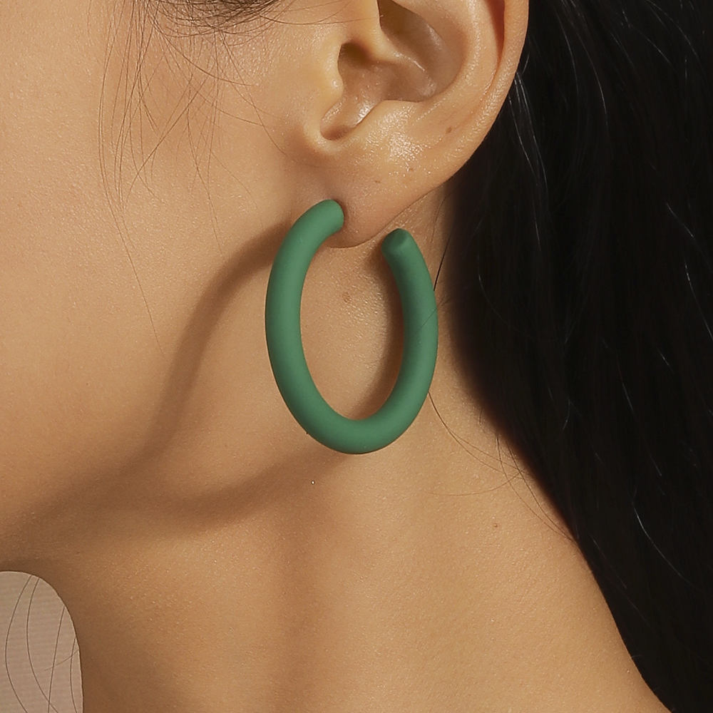 Wholesale Jewelry Simple Style Solid Color Plastic Ear Studs display picture 10