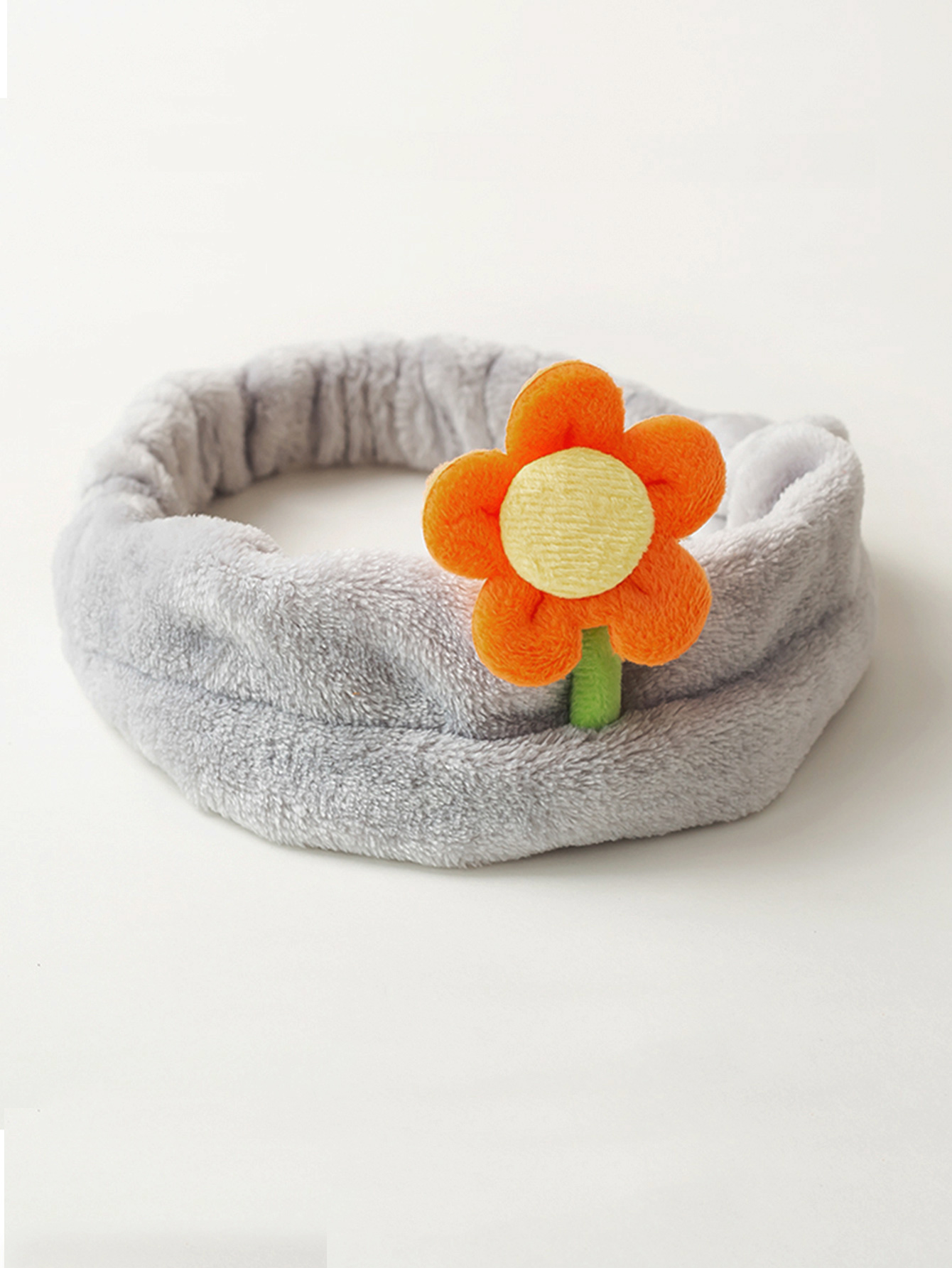 Women's Simple Style Flower Plush Hair Band display picture 2
