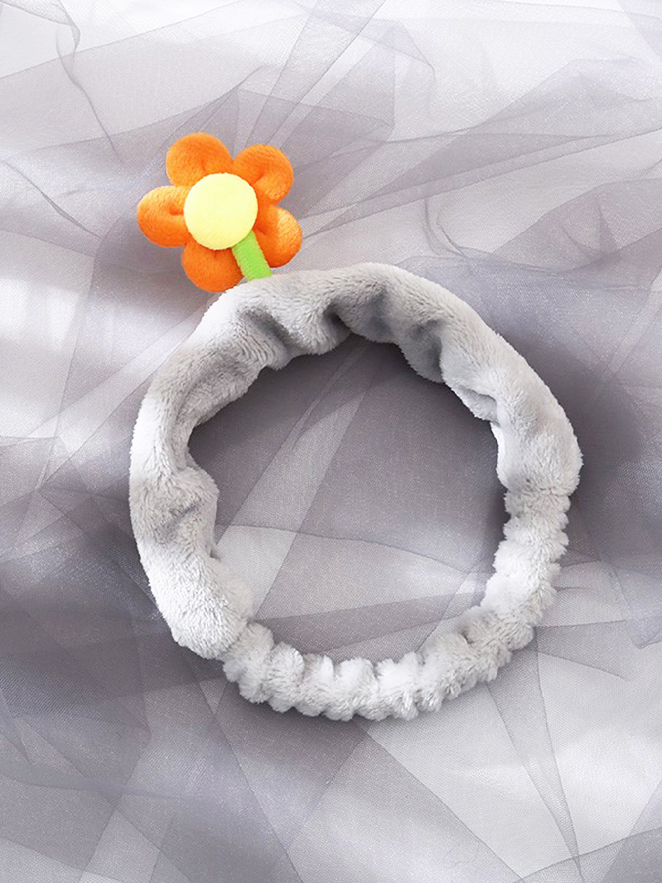 Women's Simple Style Flower Plush Hair Band display picture 4