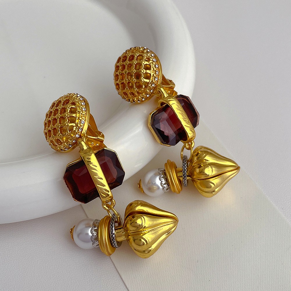 1 Piece Vintage Style Ethnic Style Color Block Plating Inlay Copper Artificial Gemstones Artificial Pearls 18k Gold Plated Drop Earrings display picture 6