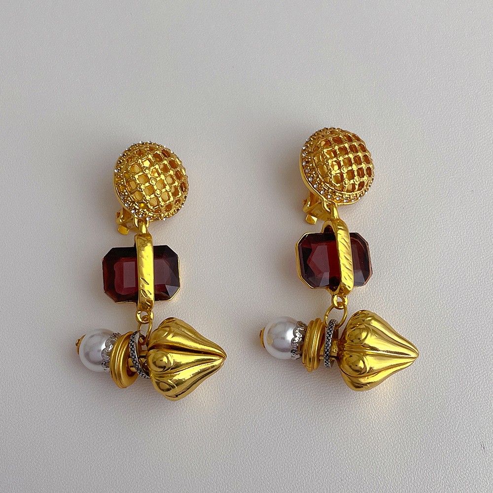 1 Piece Vintage Style Ethnic Style Color Block Plating Inlay Copper Artificial Gemstones Artificial Pearls 18k Gold Plated Drop Earrings display picture 7