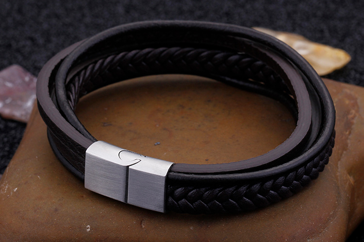 Retro Color Block Pu Leather Titanium Steel Braid 18K Gold Plated Men's Bracelets display picture 1