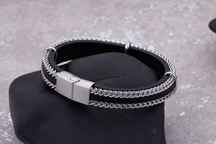 Hip-Hop Retro Color Block Stainless Steel Pu Leather Plating Chain 18K Gold Plated Men's Bangle display picture 4