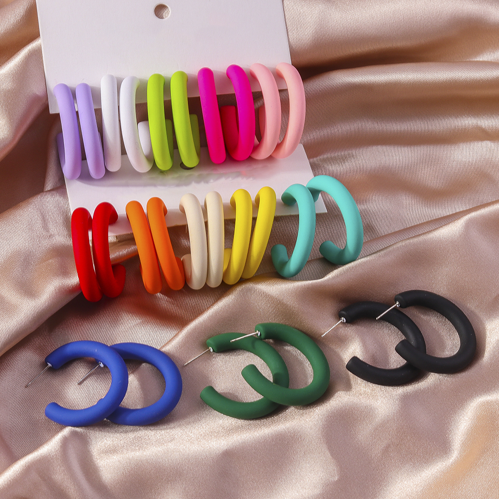 1 Pair Simple Style C Shape Plastic Ear Studs display picture 7