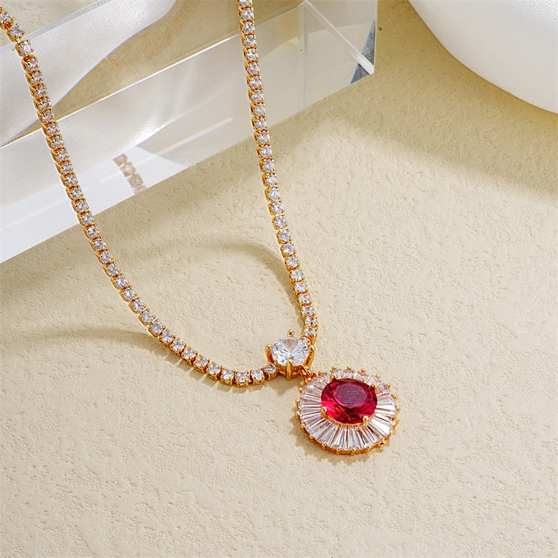Copper IG Style Elegant Plating Inlay Round Zircon Pendant Necklace display picture 5