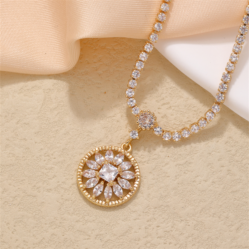 Copper IG Style Elegant Plating Inlay Round Zircon Pendant Necklace display picture 16
