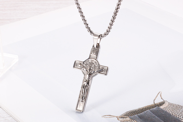 Hip-hop Retro Cross Titanium Steel Plating Gold Plated Charms Jewelry Accessories display picture 2