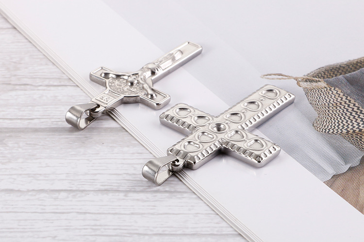 Hip-hop Retro Cross Titanium Steel Plating Gold Plated Charms Jewelry Accessories display picture 4