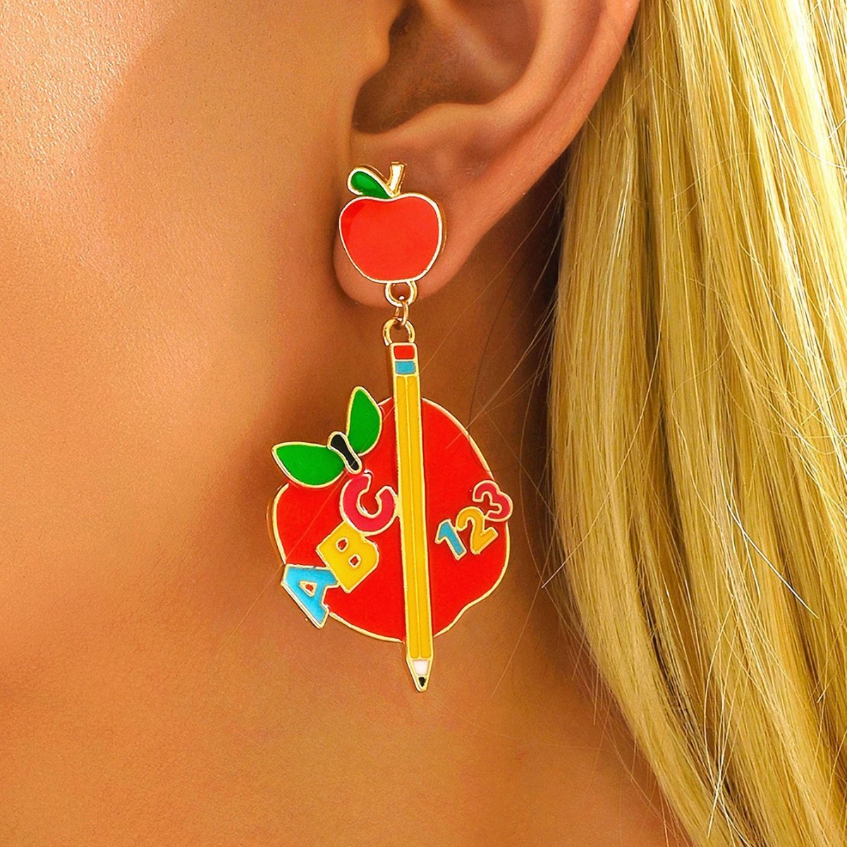 1 Pair Cute Classic Style Fruit Plating Alloy Drop Earrings display picture 3