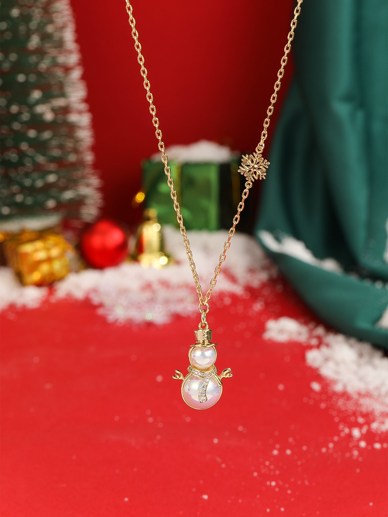 Wholesale Casual Cute Lady Snowman Stainless Steel Imitation Pearl Pendant Necklace display picture 1