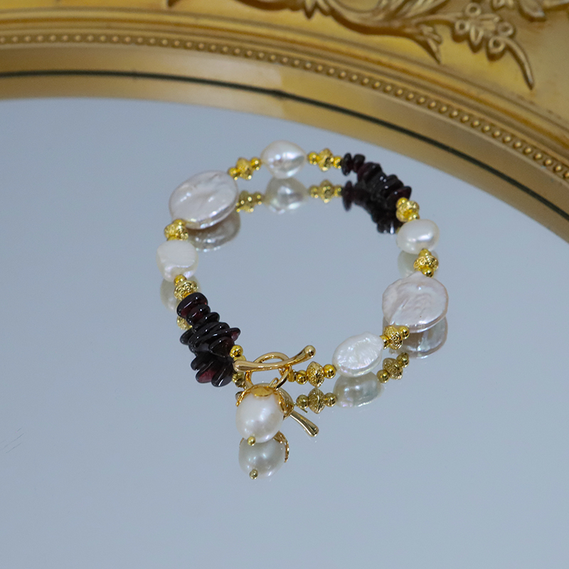 Simple Style Color Block Baroque Pearls Copper Beaded Plating 18k Gold Plated Bracelets display picture 2
